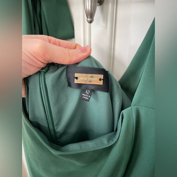 Alexa Admor Green Wide-Leg Bow Shoulder Jumpsuit – Size 12 - Picture 3 of 3